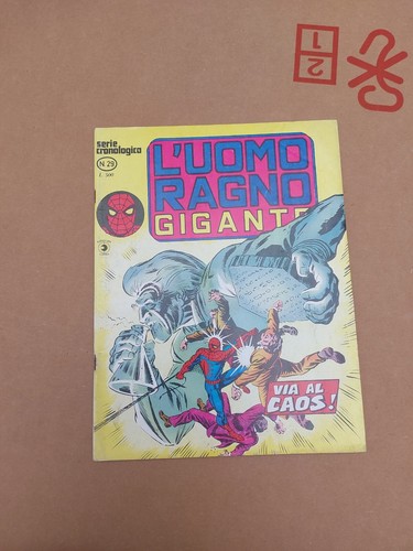 Uomo ragno gigante - l’, serie