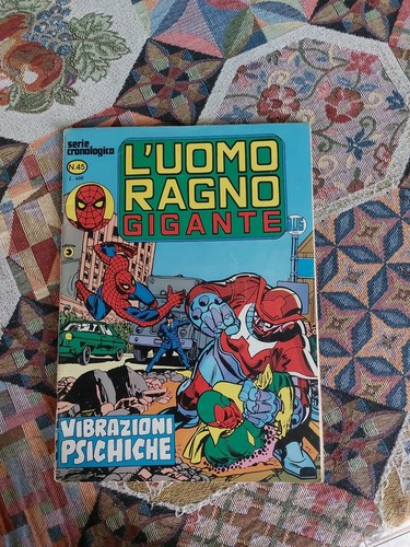 Uomo ragno gigante serie - ragno,